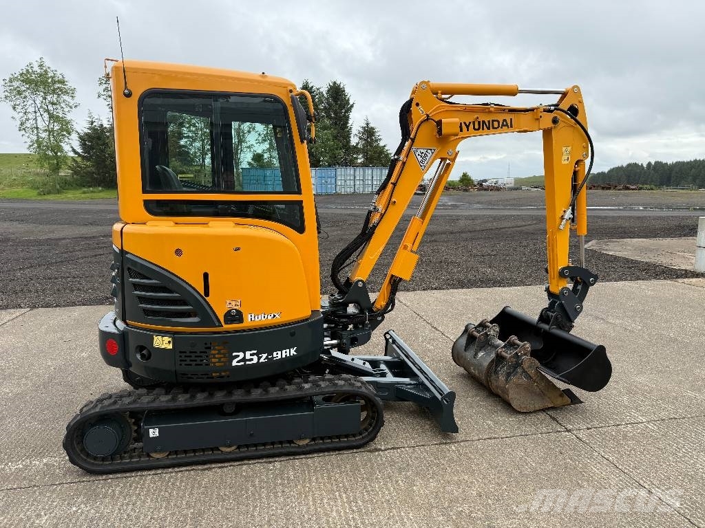 Hyundai R25Z-9 AK 小型挖土機/掘鑿機<7t(小型挖掘機)