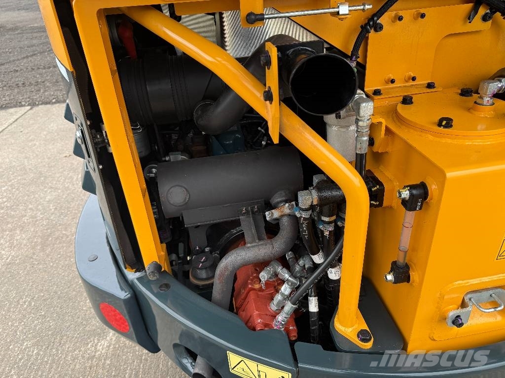 Hyundai R25Z-9 AK 小型挖土機/掘鑿機<7t(小型挖掘機)