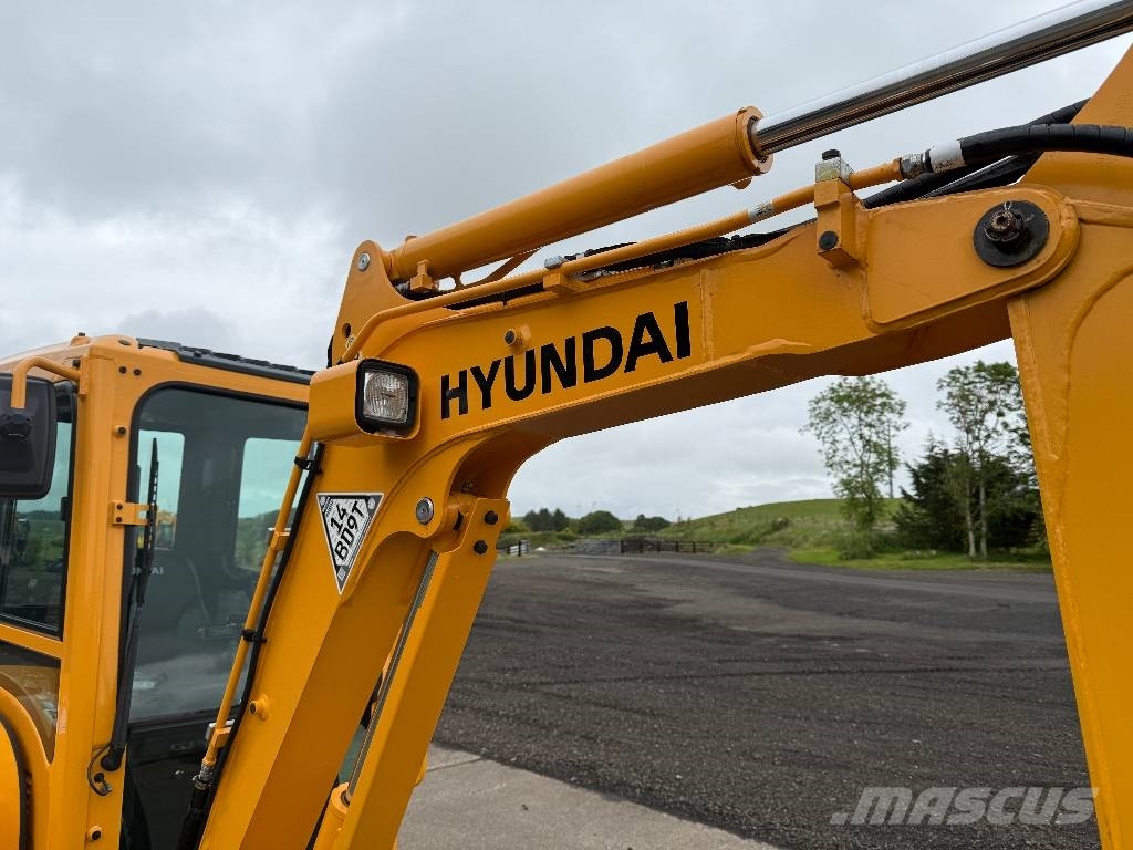 Hyundai R25Z-9 AK 小型挖土機/掘鑿機<7t(小型挖掘機)