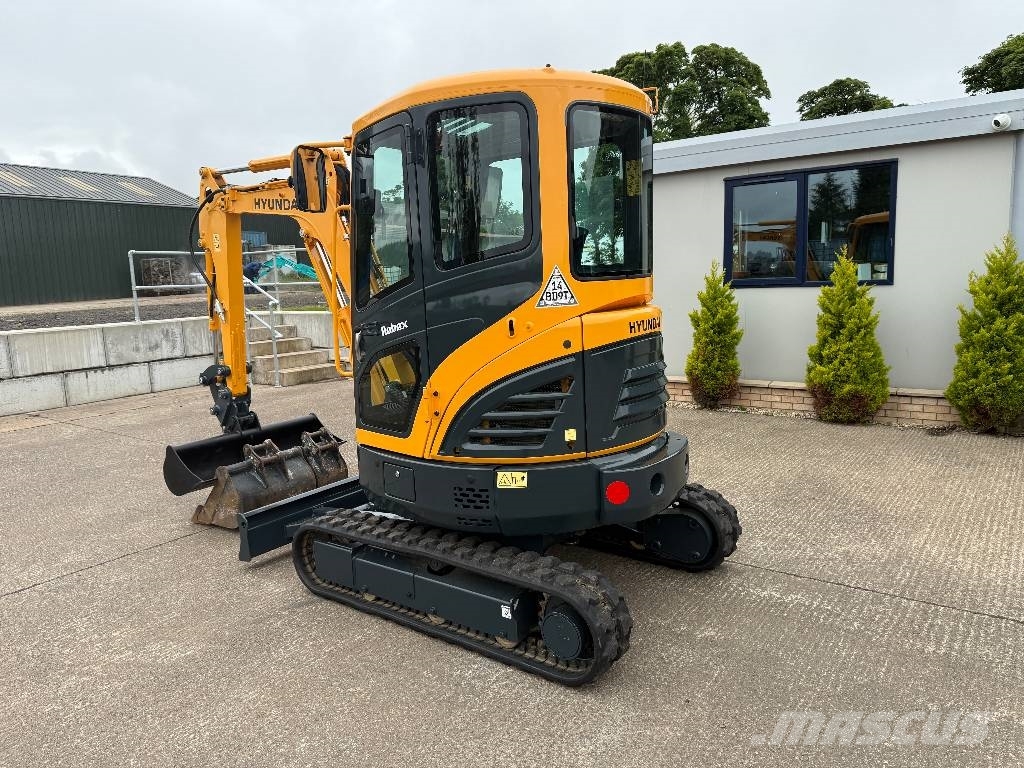 Hyundai R25Z-9 AK 小型挖土機/掘鑿機<7t(小型挖掘機)