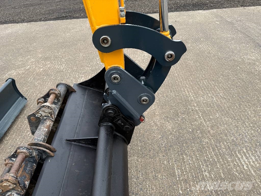 Hyundai R25Z-9 AK 小型挖土機/掘鑿機<7t(小型挖掘機)