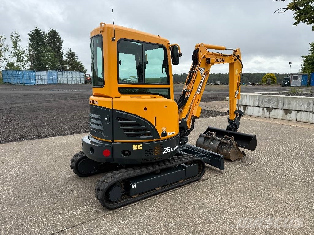 Hyundai R25Z-9 AK 小型挖土機/掘鑿機<7t(小型挖掘機)