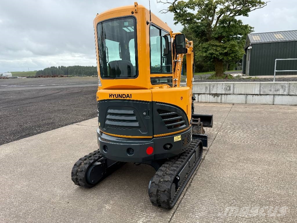 Hyundai R25Z-9 AK 小型挖土機/掘鑿機<7t(小型挖掘機)