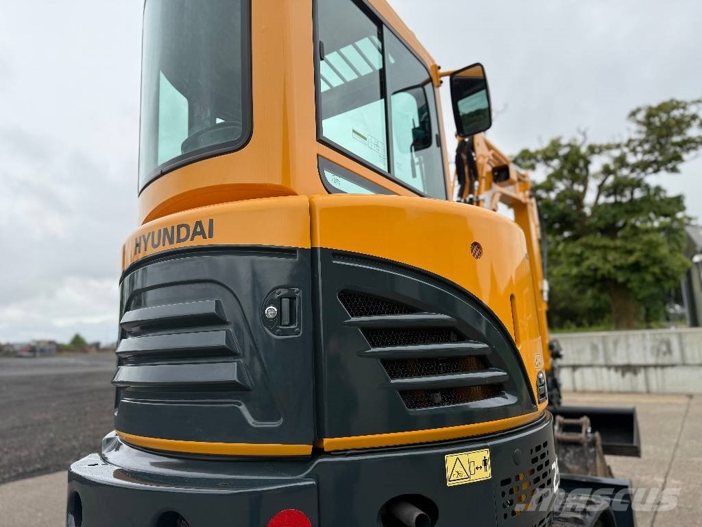 Hyundai R25Z-9 AK 小型挖土機/掘鑿機<7t(小型挖掘機)