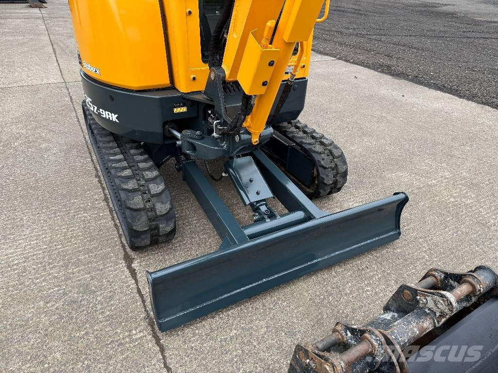 Hyundai R25Z-9 AK 小型挖土機/掘鑿機<7t(小型挖掘機)
