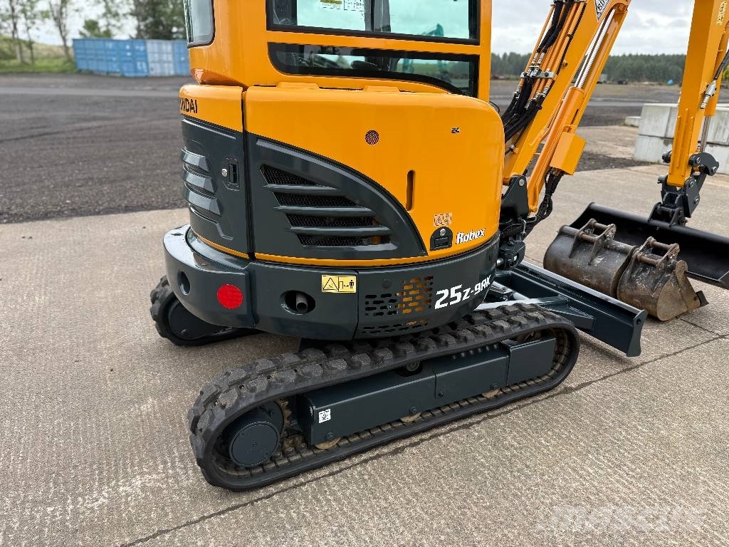 Hyundai R25Z-9 AK 小型挖土機/掘鑿機<7t(小型挖掘機)
