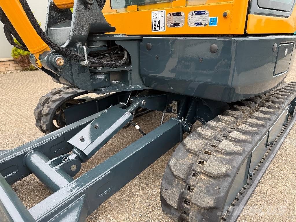 Hyundai R25Z-9 AK 小型挖土機/掘鑿機<7t(小型挖掘機)