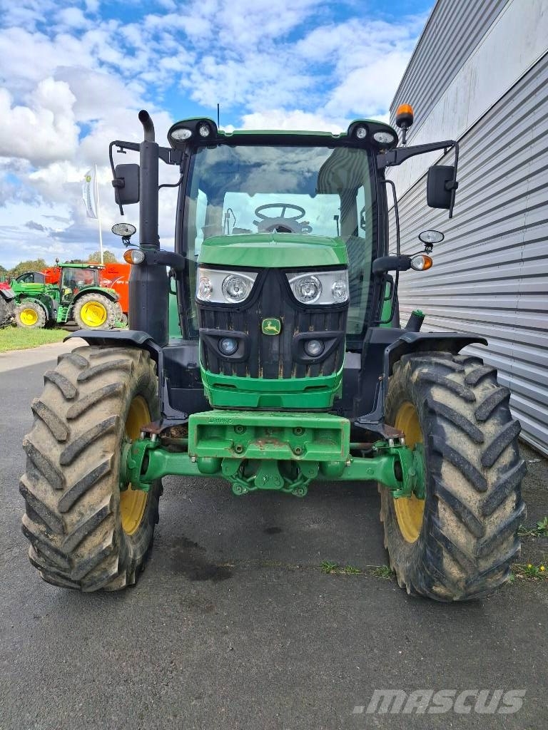 John Deere 6120 R Traktorji