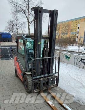 Toyota 02-8 FDF 25 Diesel forklifts
