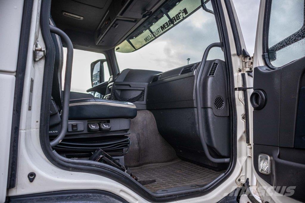 Volvo FM 330-6x2-E5+10 pneus/tires+intarder 篷布货车