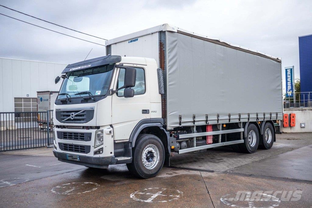 Volvo FM 330-6x2-E5+10 pneus/tires+intarder 篷布货车