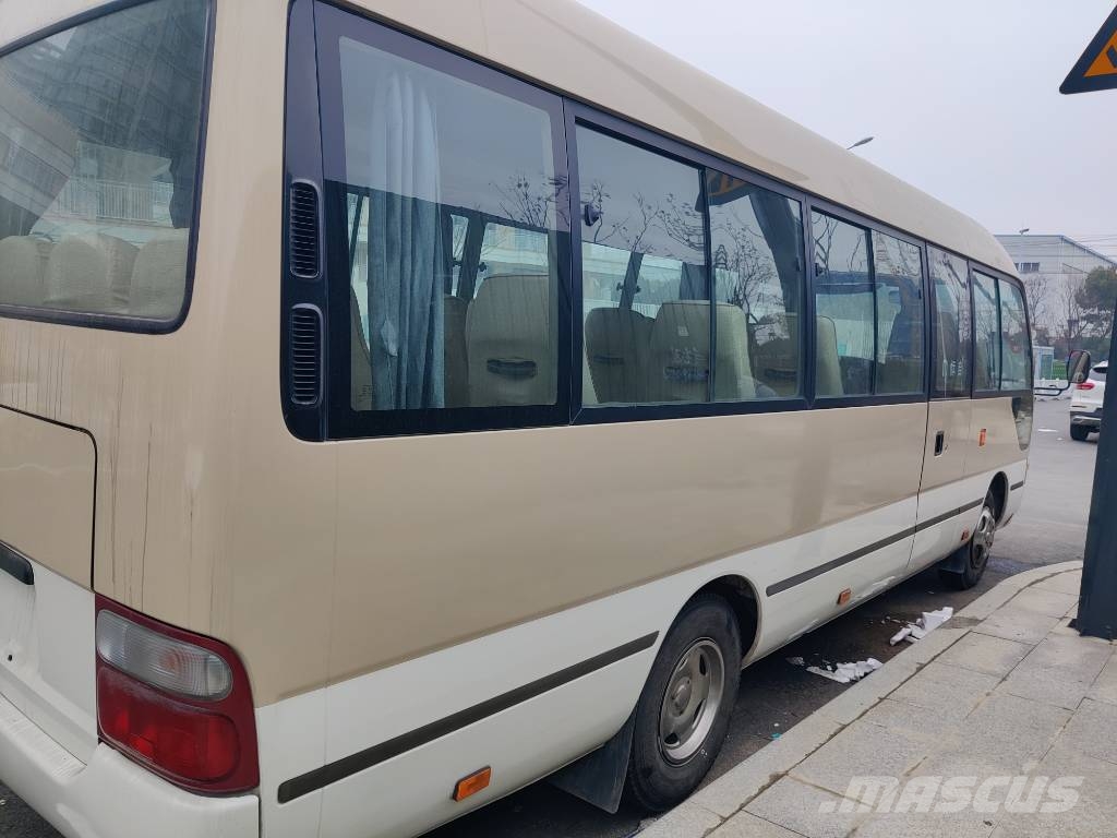 Toyota Coaster Mikroautobusai