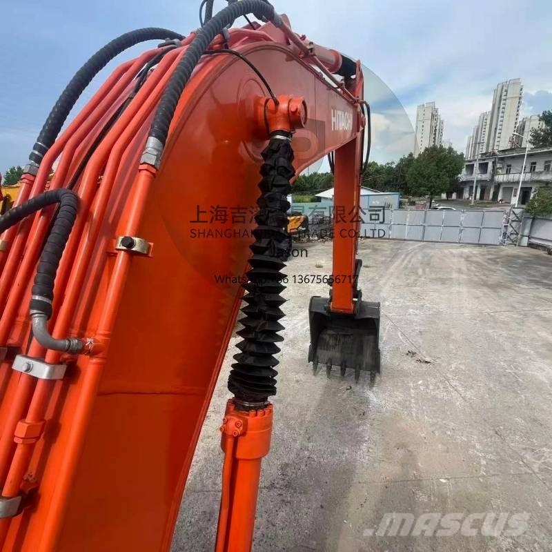 Hitachi ZX 220 Raupenbagger