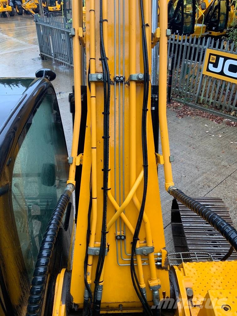 JCB JS 260 LC Gravemaskiner på larvebånd