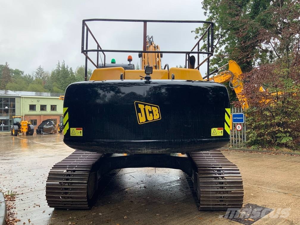 JCB JS 260 LC Gravemaskiner på larvebånd