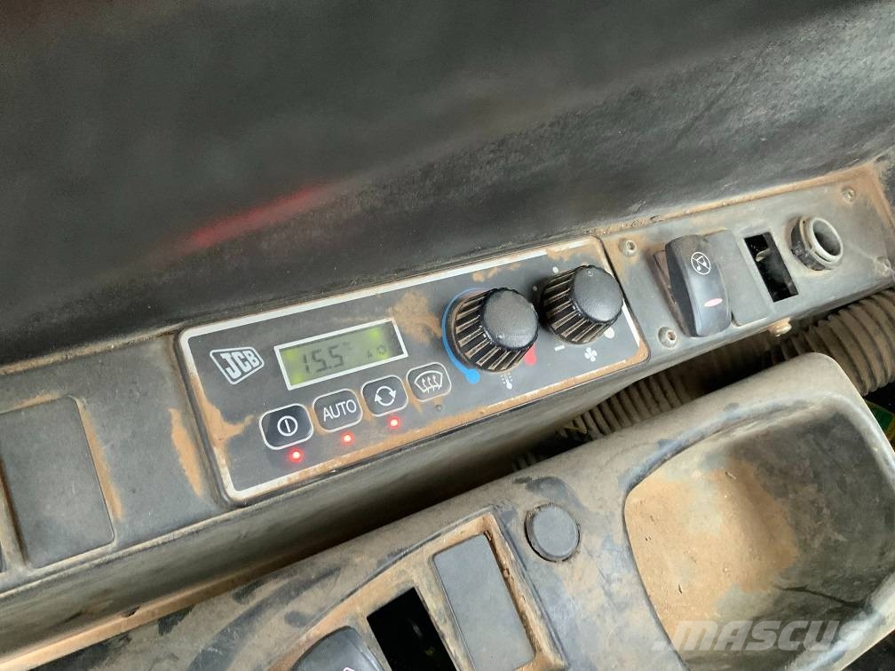 JCB JS 260 LC Gravemaskiner på larvebånd