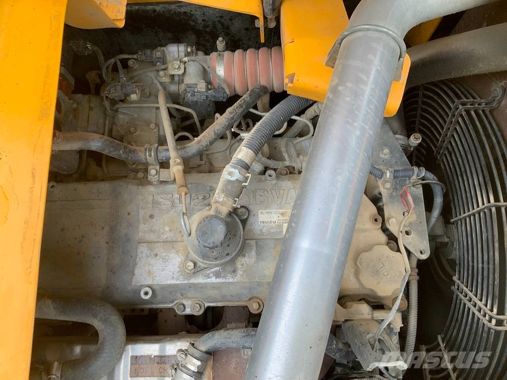 JCB JS 260 LC Gravemaskiner på larvebånd