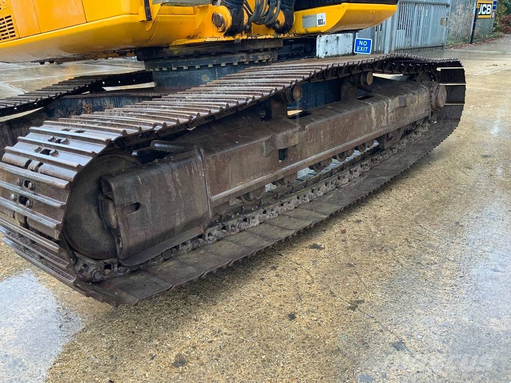 JCB JS 260 LC Gravemaskiner på larvebånd
