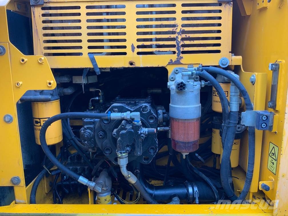 JCB JS 260 LC Gravemaskiner på larvebånd
