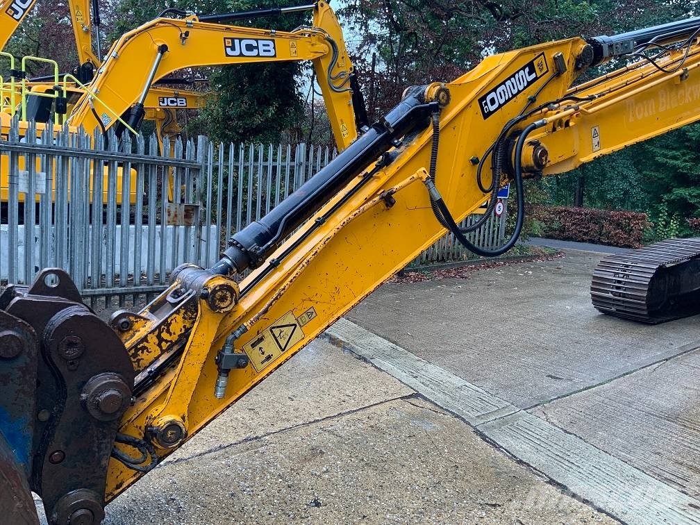 JCB JS 260 LC Gravemaskiner på larvebånd