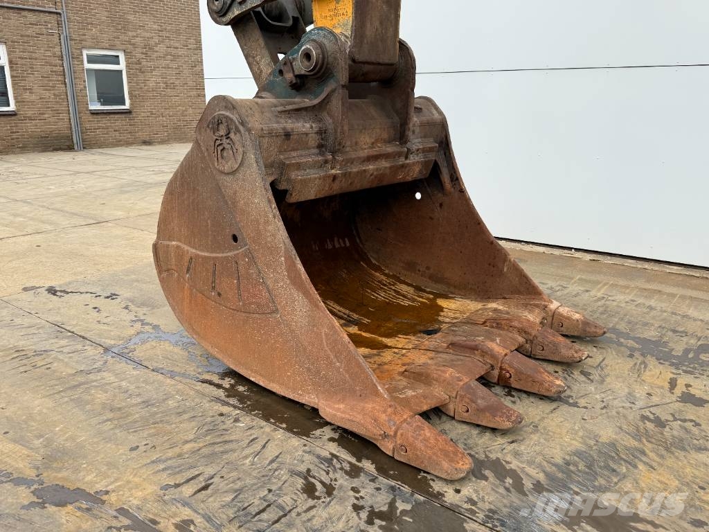 Liebherr R946LC - Automatic Greasing / Rear + Side Camera Εκσκαφείς με ερπύστριες