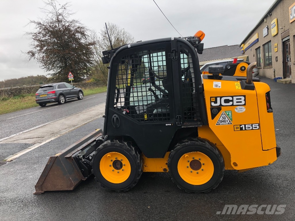 JCB 155 Lietoti riteņu kompaktiekrāvēji
