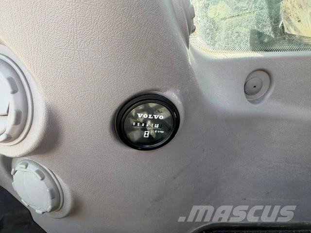 Volvo EC 220 E Bagri goseničarji