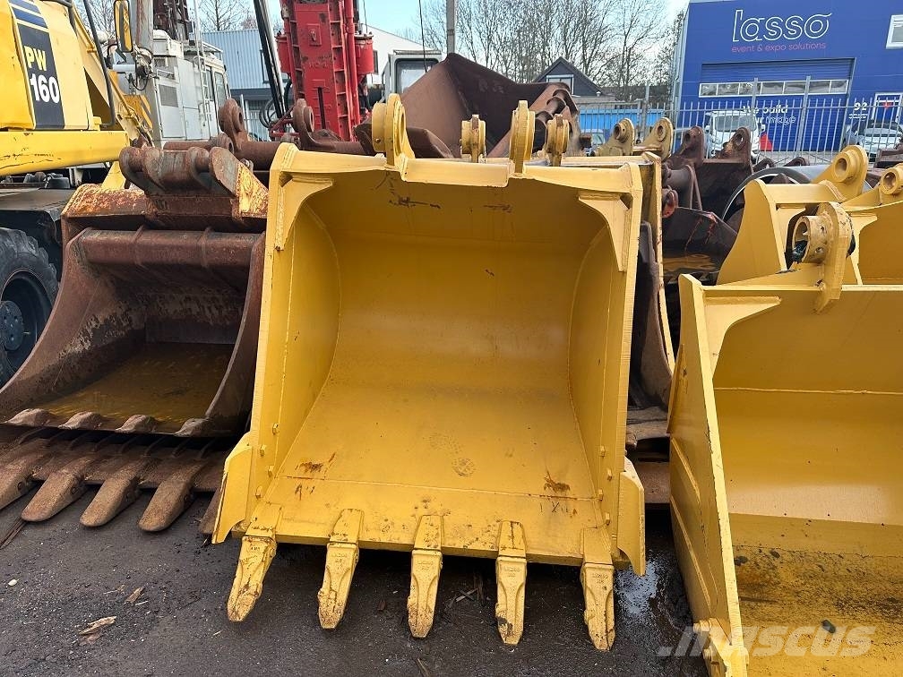 CAT 320 bucket UNUSED Buckets