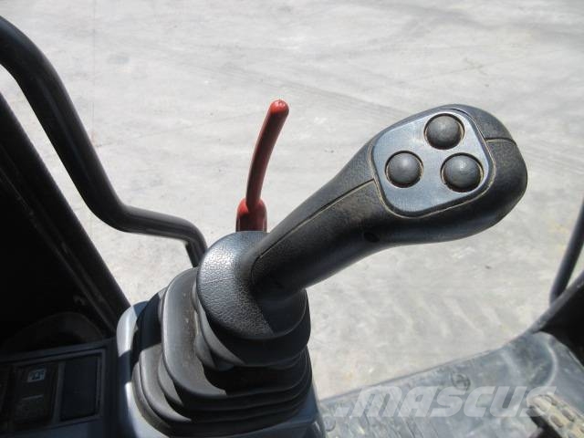 Hitachi ZX 135 US-6 Lánctalpas kotrók