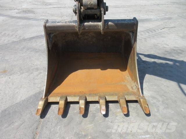 Hitachi ZX 135 US-6 Lánctalpas kotrók