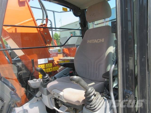 Hitachi ZX 135 US-6 Lánctalpas kotrók