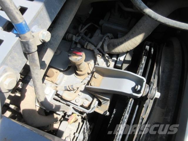 Hitachi ZX 135 US-6 Lánctalpas kotrók