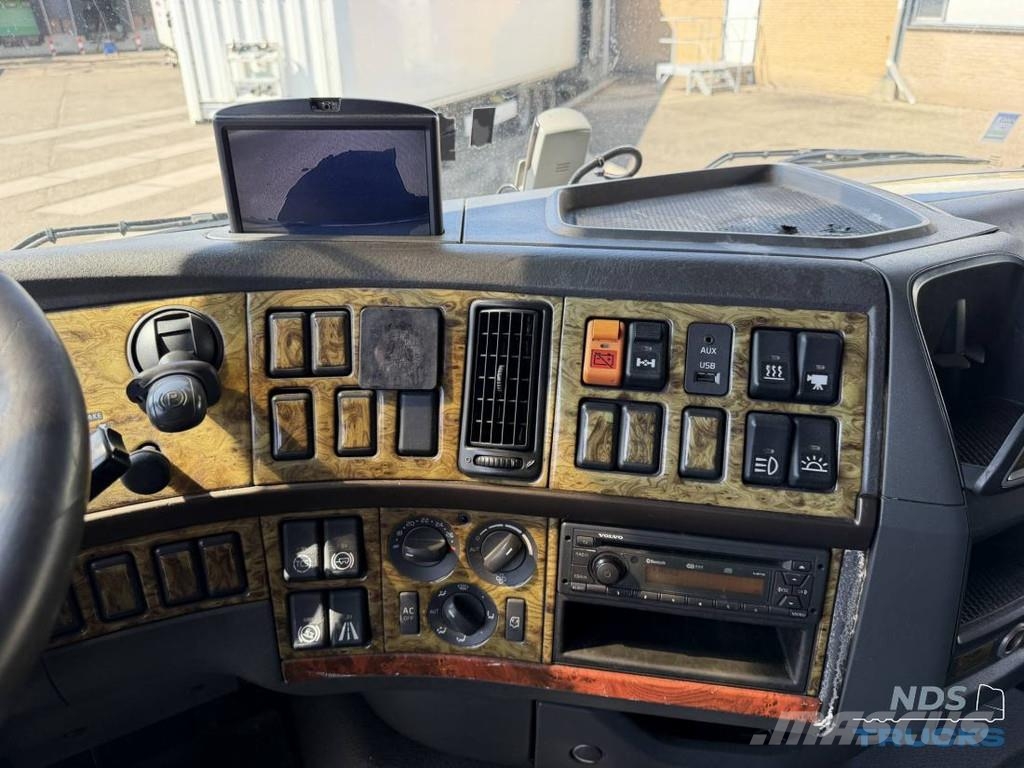 Volvo FH16.550 - XL ADR Standclima Prime Movers