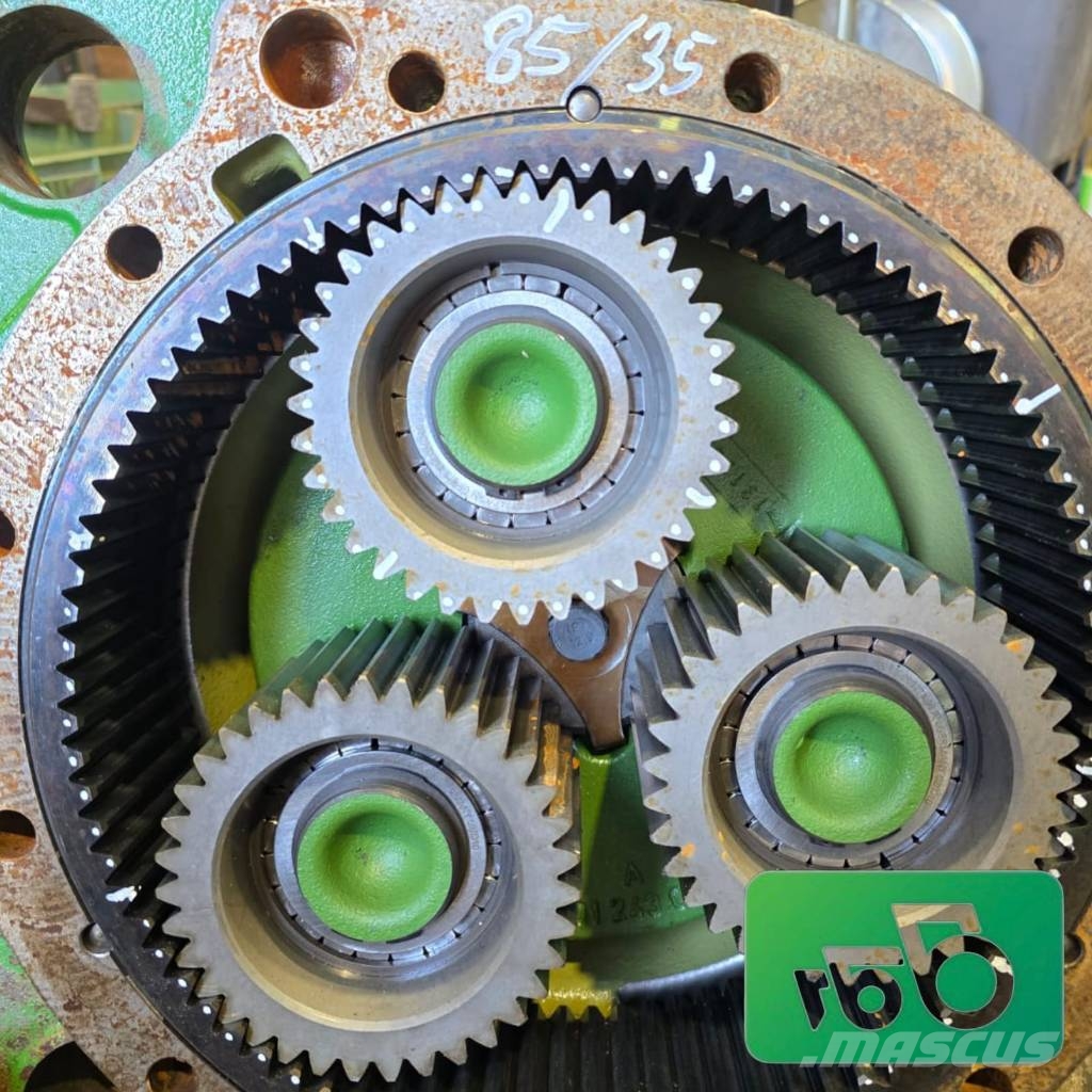John Deere 6620 Rear Final Drive Reducer AL111712 AL111711 الشاسيه والتعليق