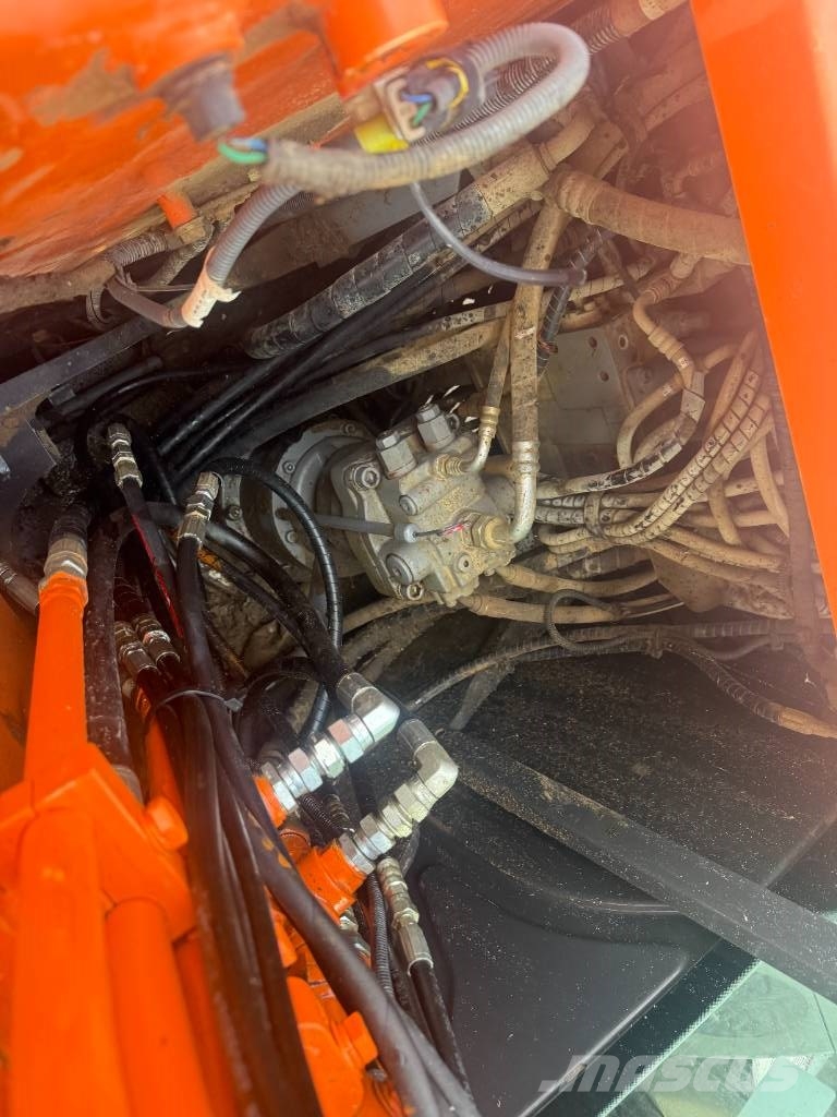 Hitachi ZX 130 LC N-6 Hosszú gém kotrók