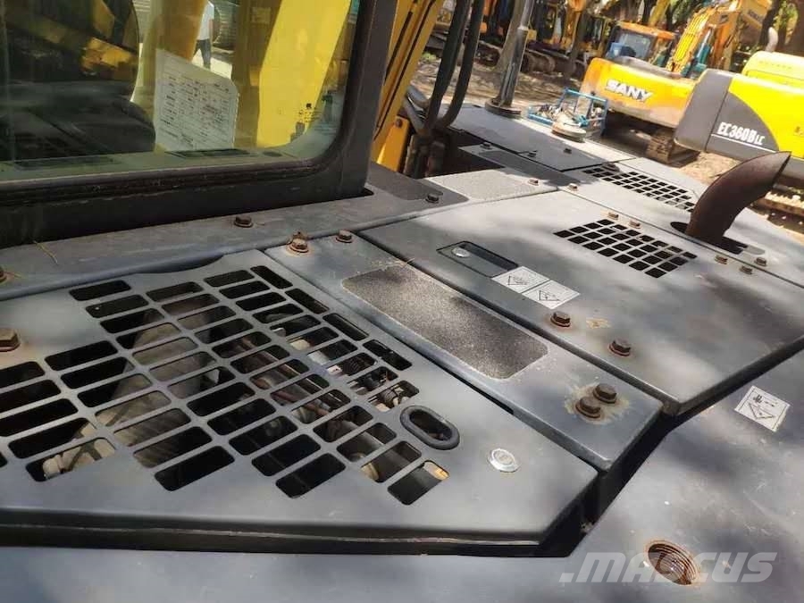Komatsu PC 138 US-2E1 Crawler excavators