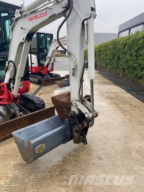 Takeuchi TB 23 R Mini pelle < 7t