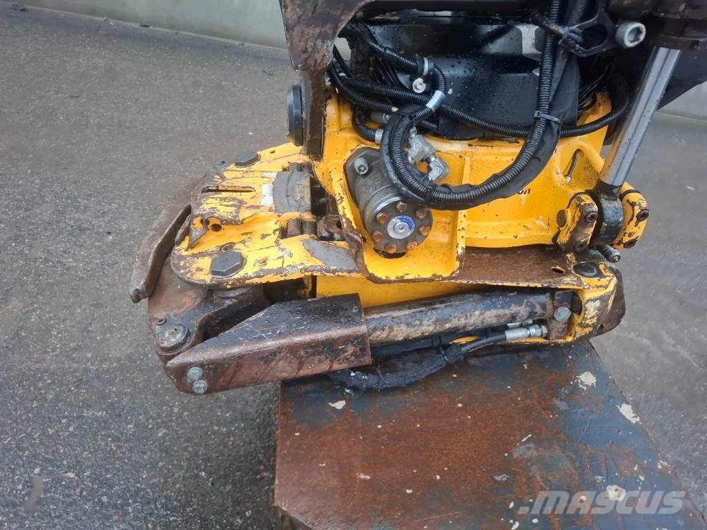 Yanmar SV 100-2A + LEICA 3D Средни екскаватори 7т - 12т
