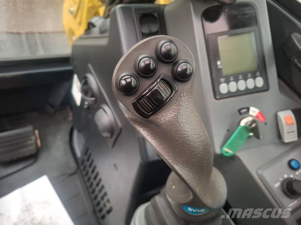 Yanmar SV 100-2A + LEICA 3D Средни екскаватори 7т - 12т