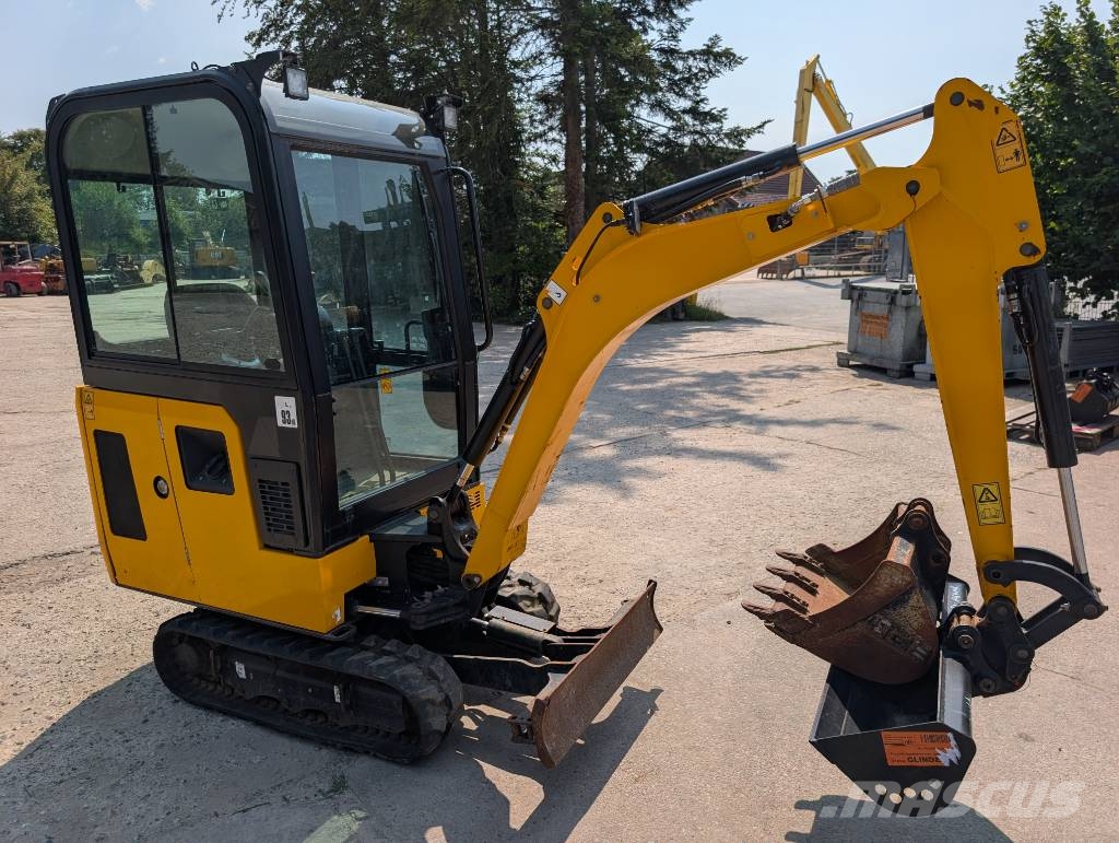 JCB 15 C-1 Miniexcavadoras