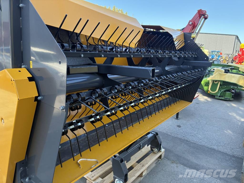 Elho TR 300 مكابس وميبسات التبن