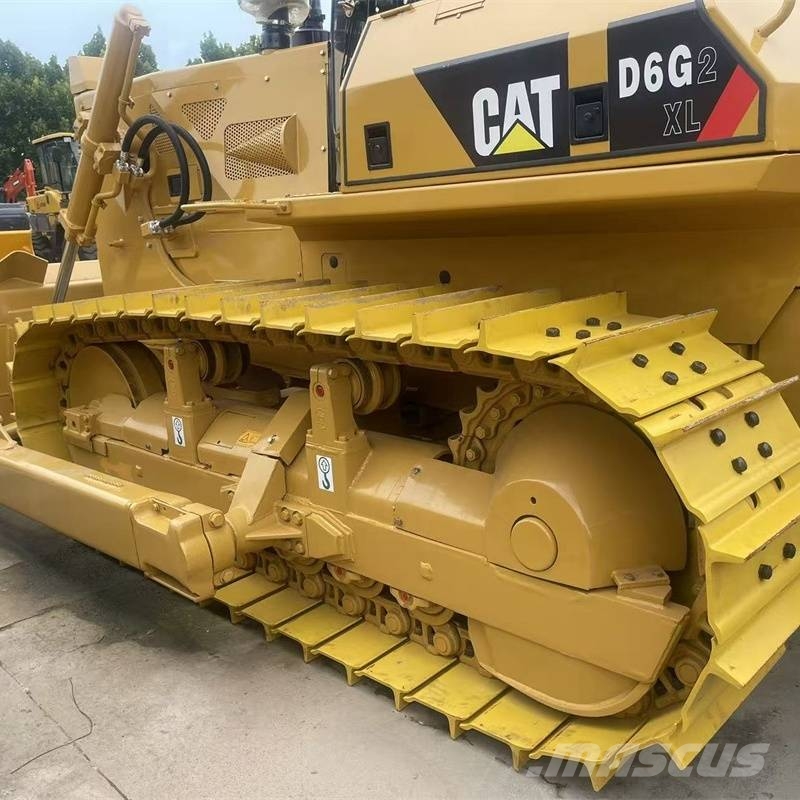 CAT D 6 G ブルドーザー