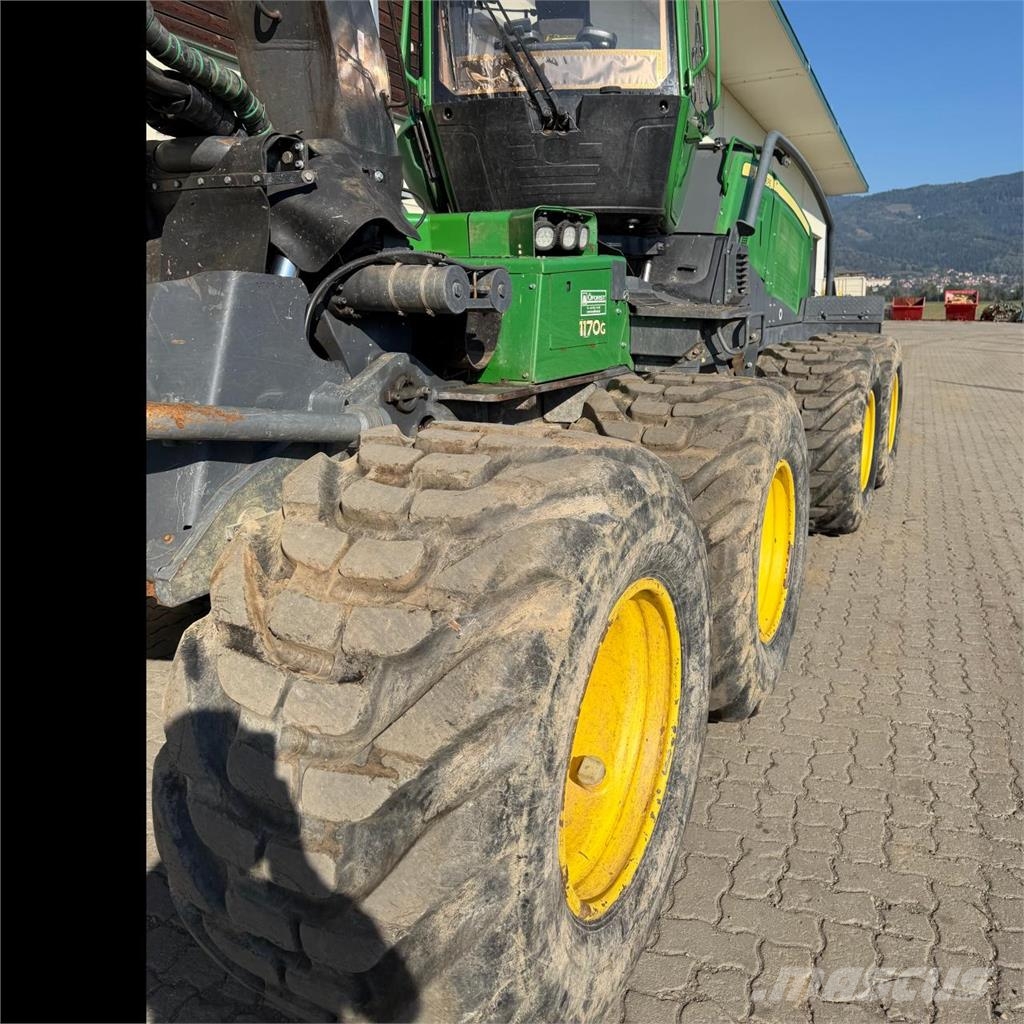John Deere 1170G Harversteri