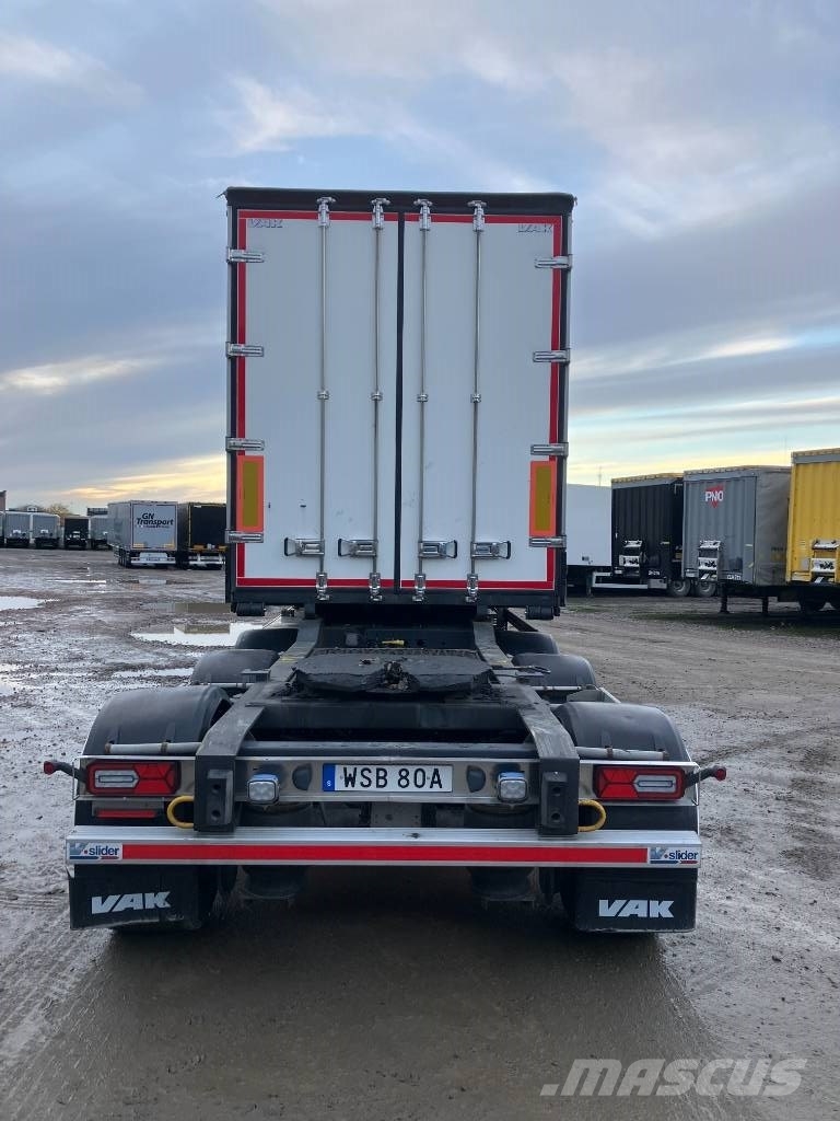 VAK LINK KAPELL - 3 AXLER - NORDISK HÖJD Curtainsiderauflieger