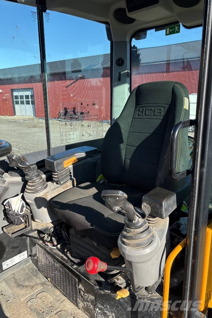 JCB Hydradig 110W inkl 3 skopor och Palmse kärra Hjulgrävare