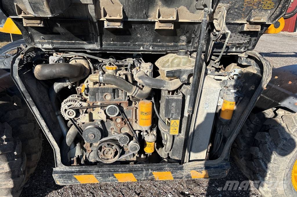 JCB Hydradig 110W inkl 3 skopor och Palmse kärra Hjulgrävare