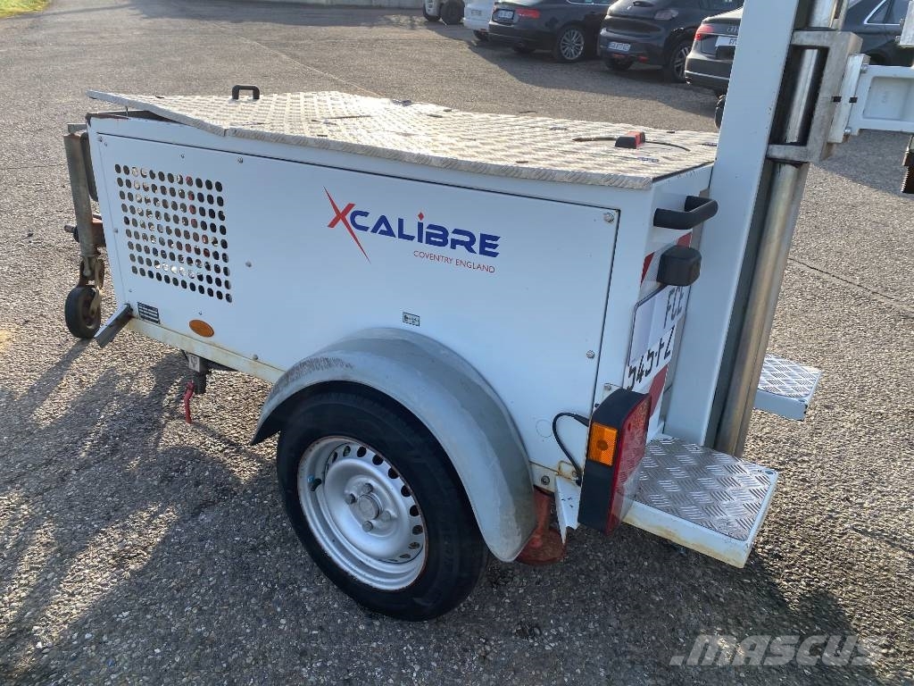 X CALIBRE T4P 1er Main endommagée Lätta borr