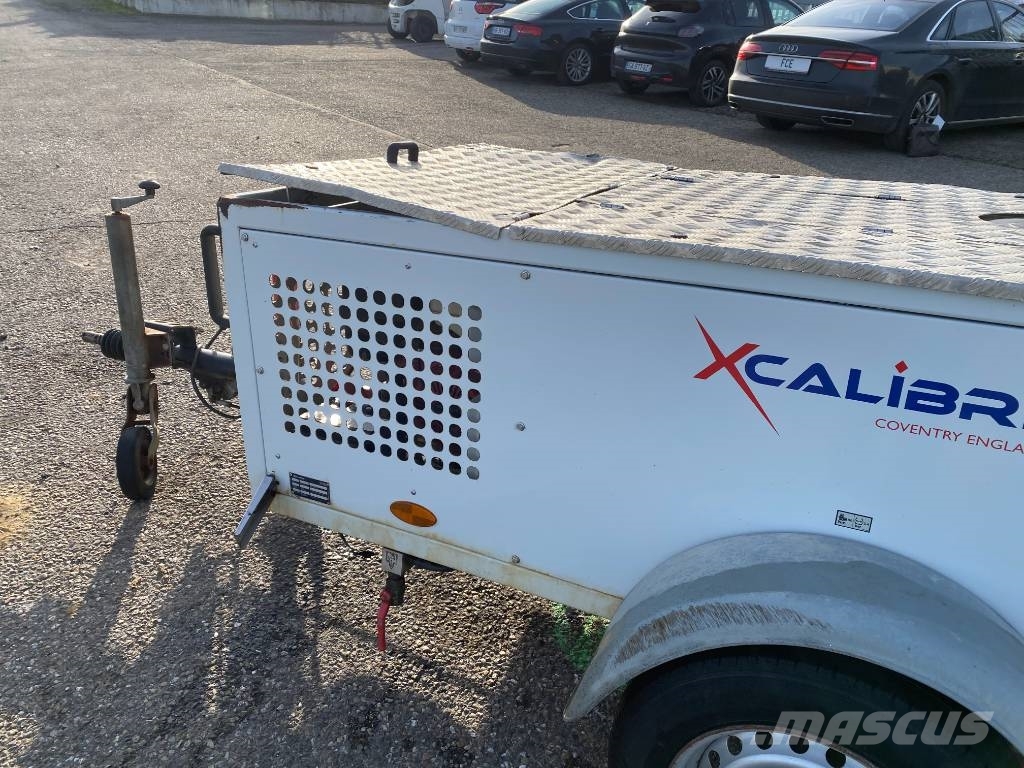 X CALIBRE T4P 1er Main endommagée Lätta borr