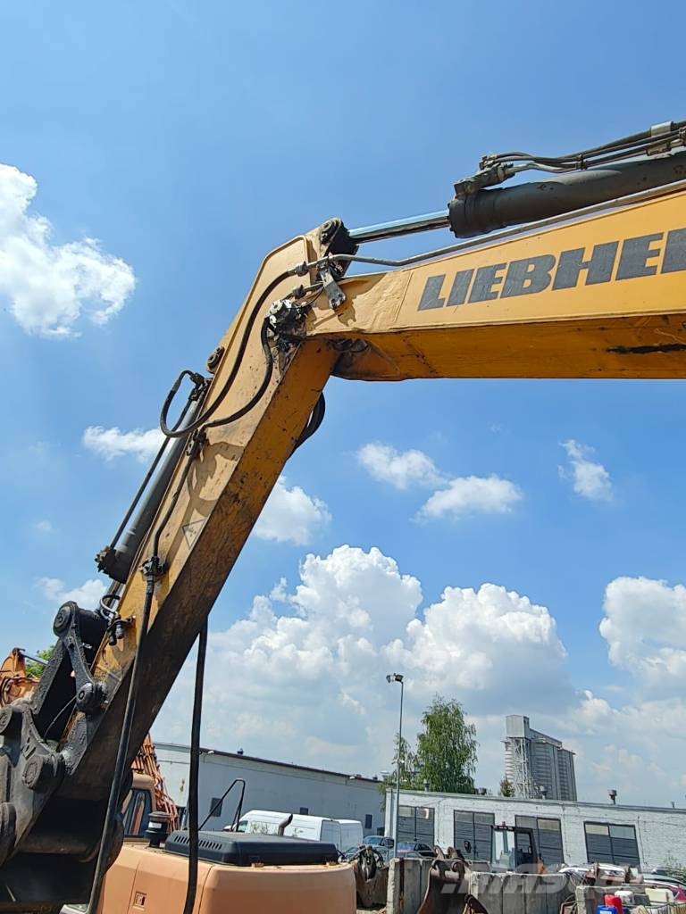 Liebherr R 936 LC Vikšriniai ekskavatoriai