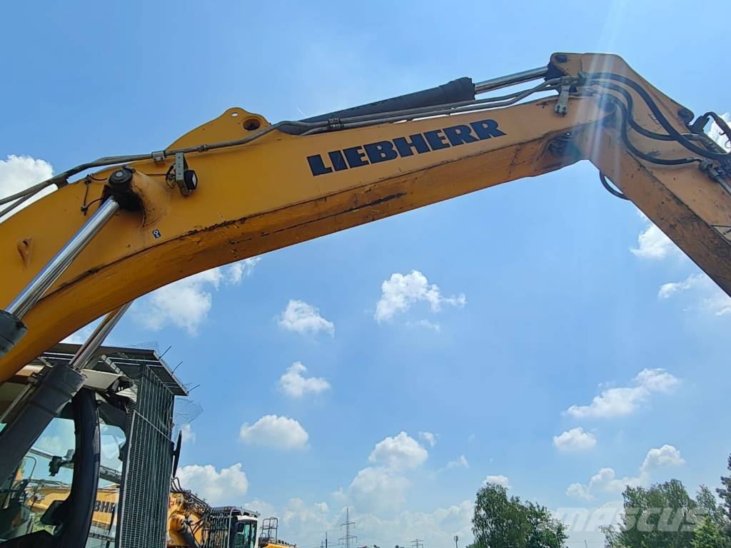Liebherr R 936 LC Vikšriniai ekskavatoriai